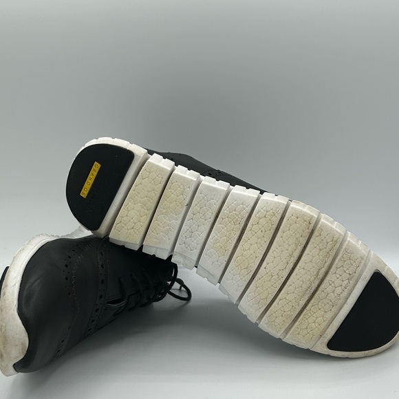 Women’s Cole Haan Black Oxford Shoes. Used and in excellent condition. - Picture 8 of 11